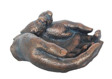 Aesthetically Decorative Resin Hands Bird Feeder, Bronze